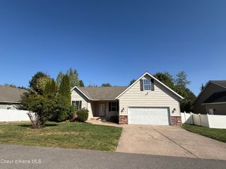10102 N ZACK CT, Hayden, ID 83835