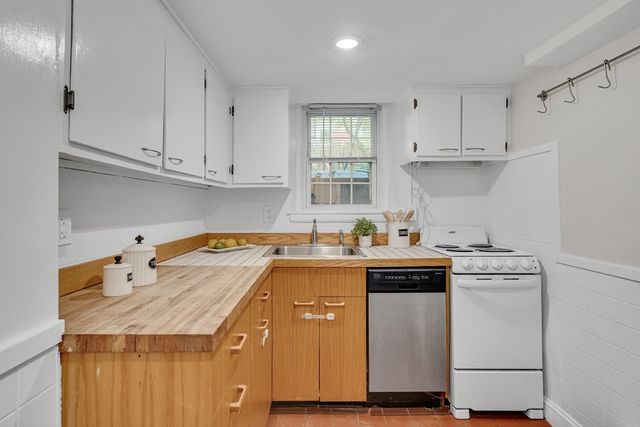 12 Shepard St. A, Cambridge, MA 02138