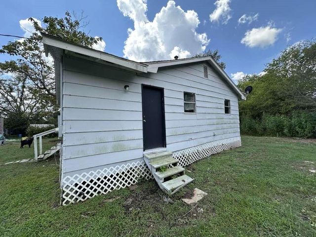 3918 N Sycamore Street, Bedias, TX 77831