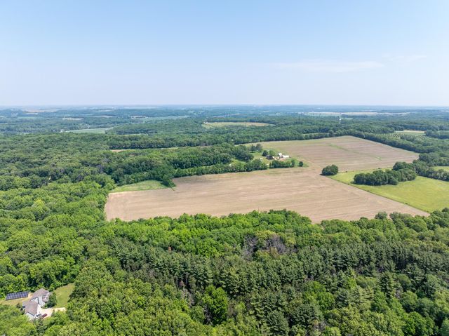 1260 E Old Wagon Road, Oregon, IL 61061