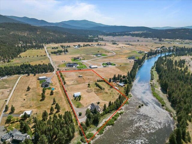 632 S RABBIT TRL, Post Falls, ID 83854