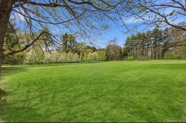 217 Greenwich Road, Bedford, NY 10506