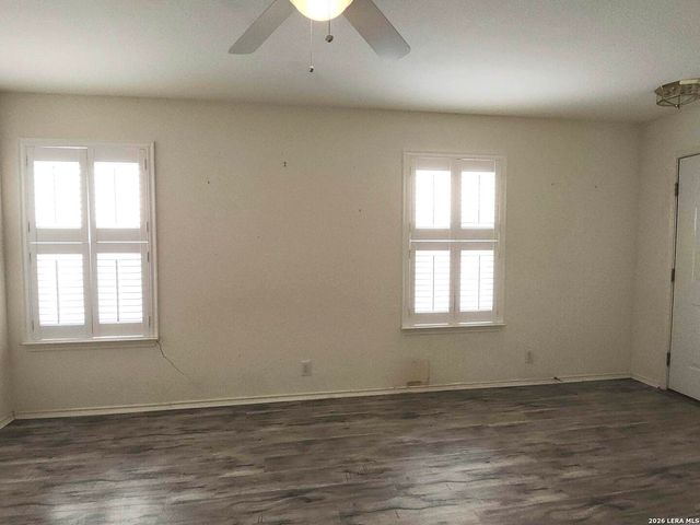 6907 Bluegrass Run, San Antonio, TX 78240