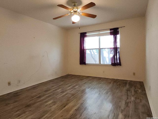 6907 Bluegrass Run, San Antonio, TX 78240