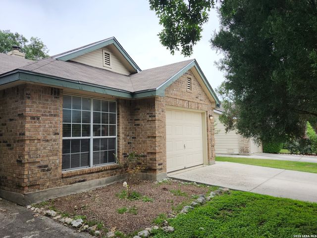 6907 Bluegrass Run, San Antonio, TX 78240