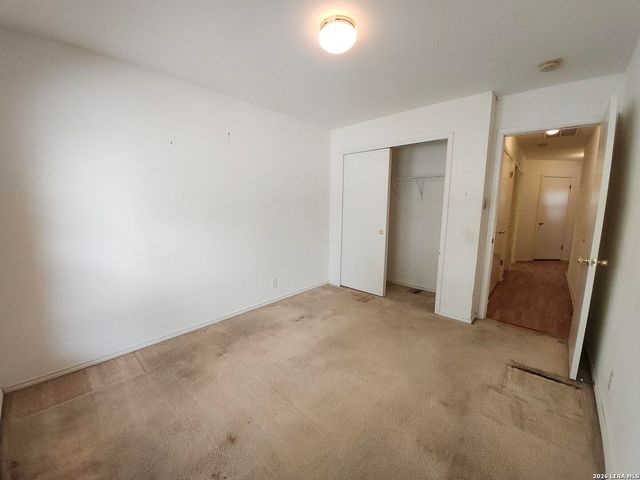 6907 Bluegrass Run, San Antonio, TX 78240