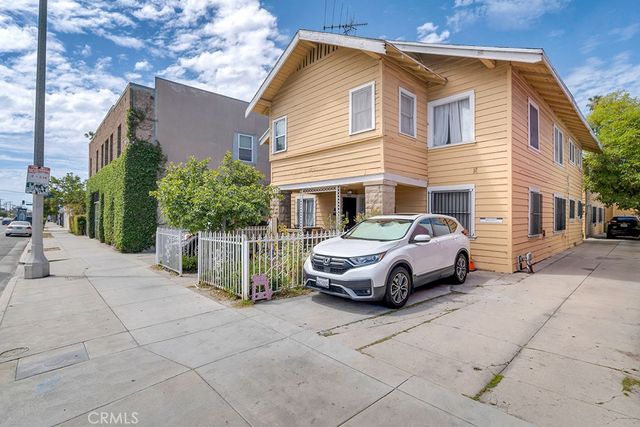 2113 Venice, Los Angeles, CA 90006