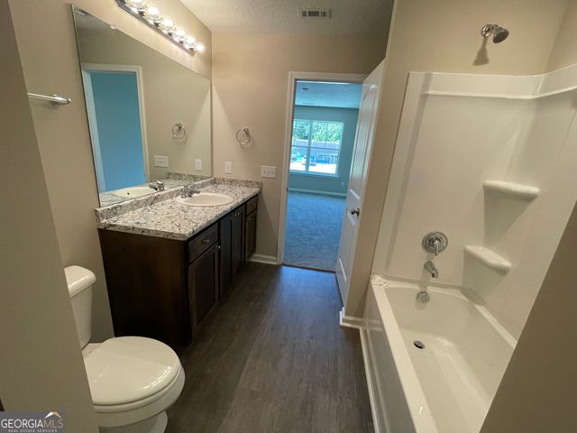 400 W Mann Street, Glennville, GA 30427