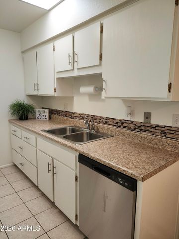 13205 N 100TH Avenue, Sun City, AZ 85351