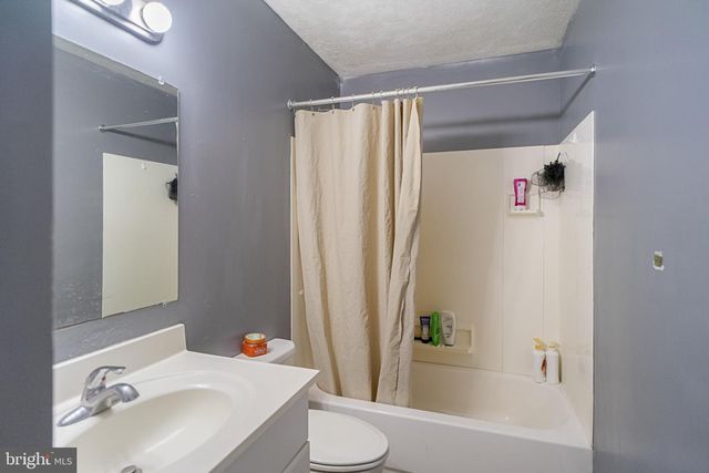 1909 HANOVER PIKE, Hampstead, MD 21074