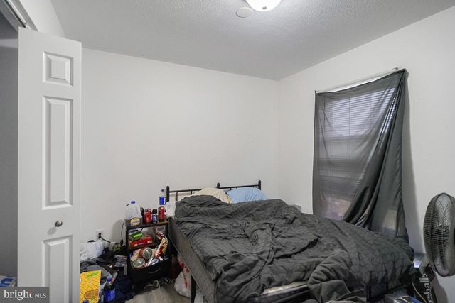 1909 HANOVER PIKE, Hampstead, MD 21074