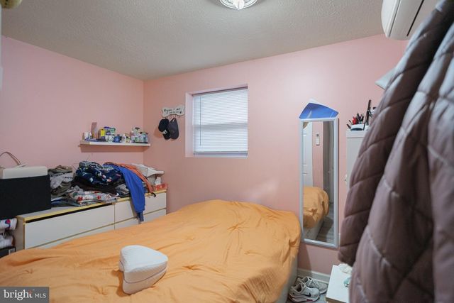 1909 HANOVER PIKE, Hampstead, MD 21074