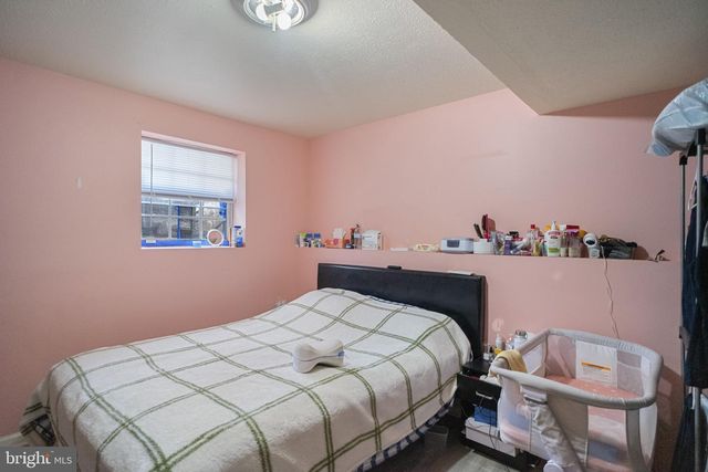 1909 HANOVER PIKE, Hampstead, MD 21074