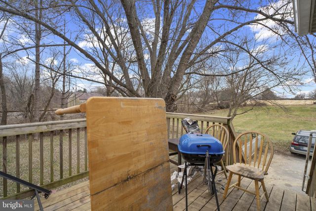 1909 HANOVER PIKE, Hampstead, MD 21074