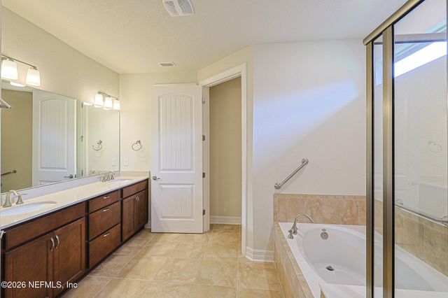 12 BENT LAKE Court, St. Augustine, FL 32095