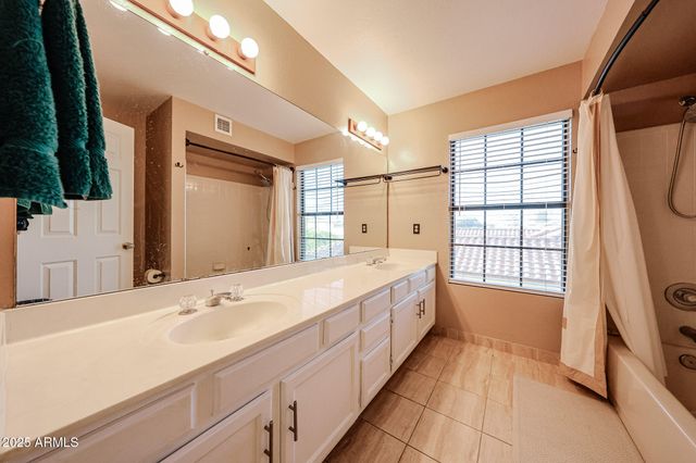 5440 W BERYL Avenue, Glendale, AZ 85302