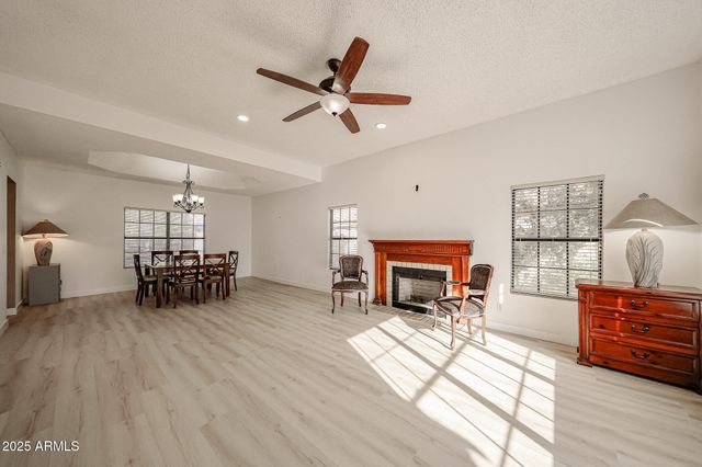 5440 W BERYL Avenue, Glendale, AZ 85302