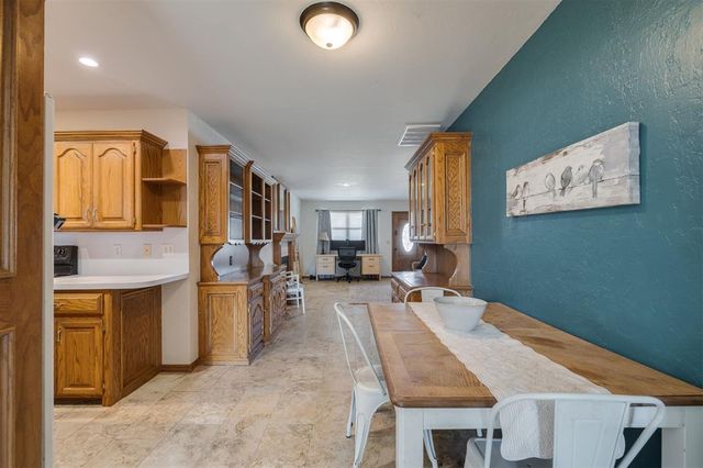 218 Klondike Drive, Yukon, OK 73099