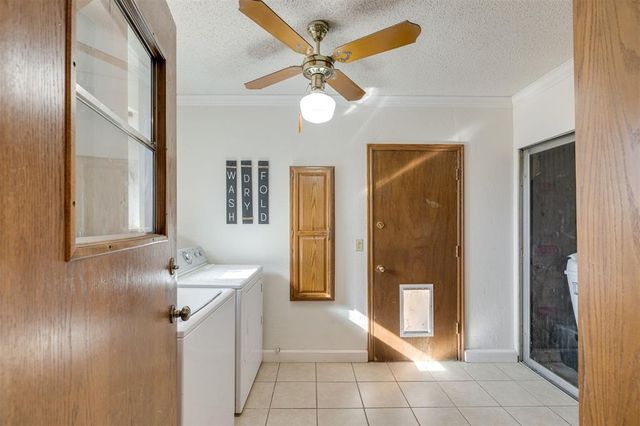 218 Klondike Drive, Yukon, OK 73099