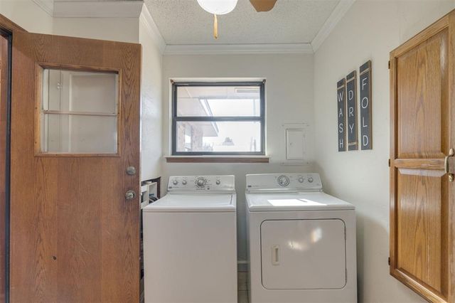 218 Klondike Drive, Yukon, OK 73099