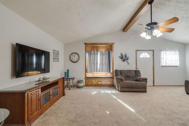 218 Klondike Drive, Yukon, OK 73099