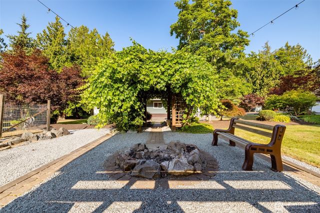 13790 Trumpeter Lane, Mount Vernon, WA 98273
