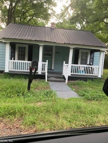 17348 Sebrell AVE, Courtland, VA 23837