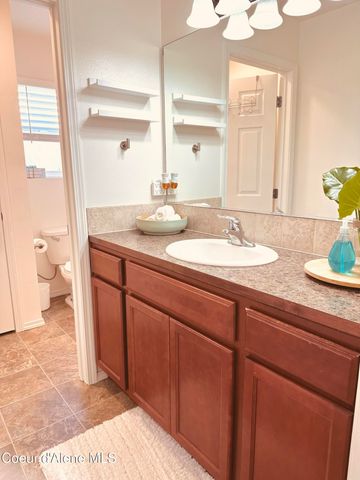 1627 E ZOEY CT, Post Falls, ID 83854