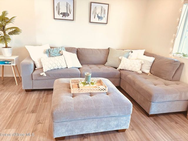 1627 E ZOEY CT, Post Falls, ID 83854