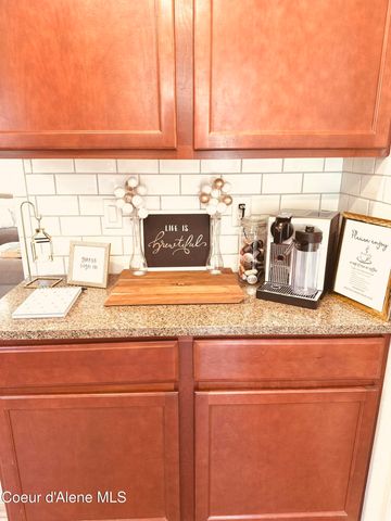 1627 E ZOEY CT, Post Falls, ID 83854