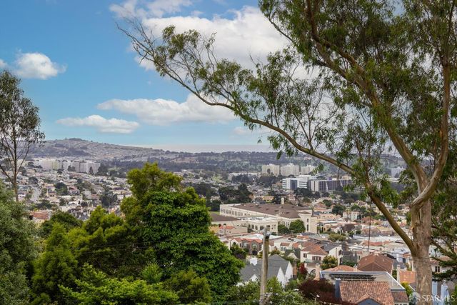222 Maywood Drive, San Francisco, CA 94127