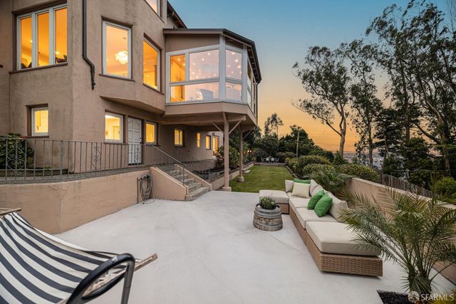 222 Maywood Drive, San Francisco, CA 94127