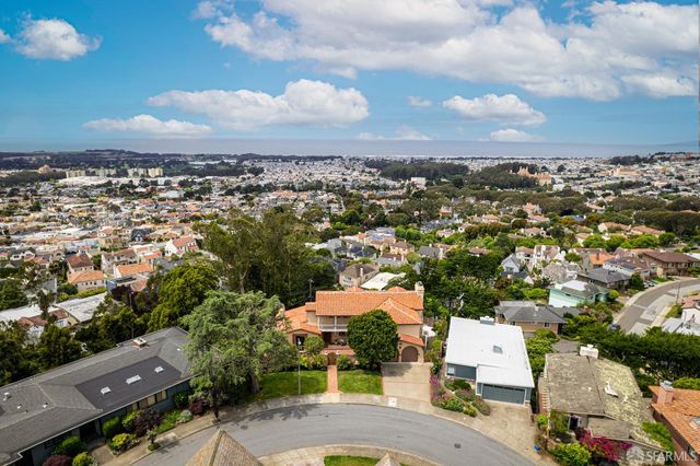 222 Maywood Drive, San Francisco, CA 94127