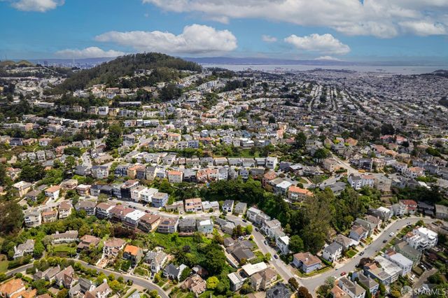 222 Maywood Drive, San Francisco, CA 94127