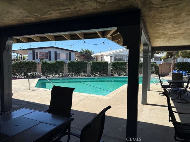 8801 ETON, Canoga Park, CA 91304