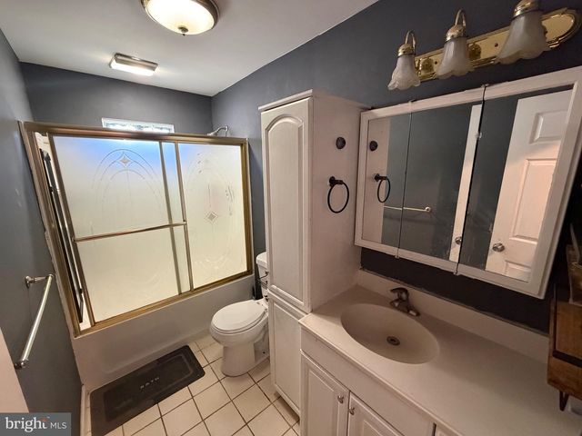 142 LAWN PARK, Lawrence, NJ 08648