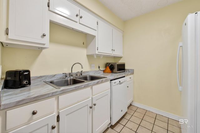512 Lake Forest Boulevard 123F, Daphne, AL 36526