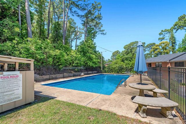 512 Lake Forest Boulevard 123F, Daphne, AL 36526