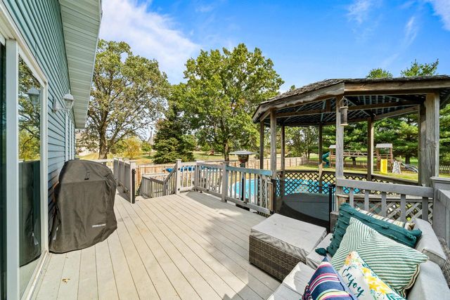 2212 Borg ROAD, Delavan, WI 53115