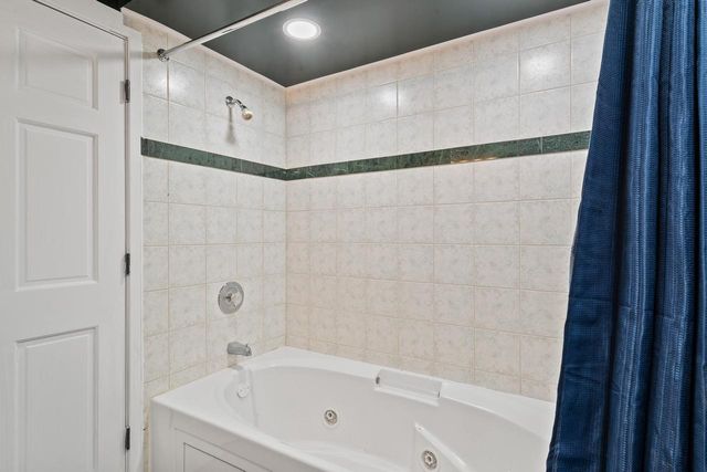 2212 Borg ROAD, Delavan, WI 53115