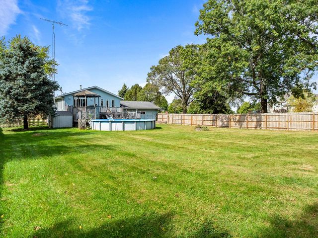 2212 Borg ROAD, Delavan, WI 53115