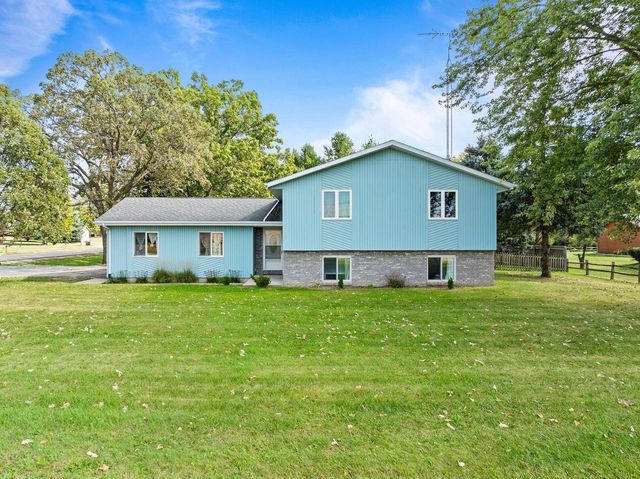 2212 Borg ROAD, Delavan, WI 53115