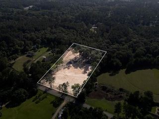 993 PARADISE Road, Ball, LA 71405