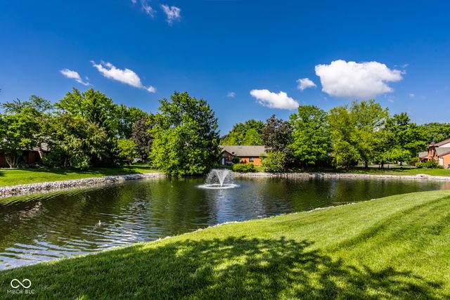 9350 Golden Leaf Way, Indianapolis, IN 46260