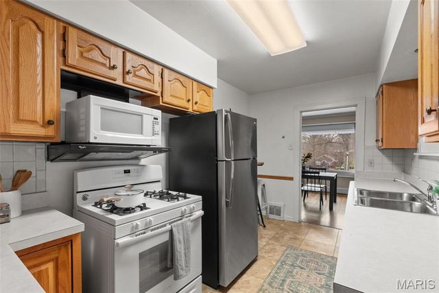 810 Webster Court, Rock Hill, MO 63119