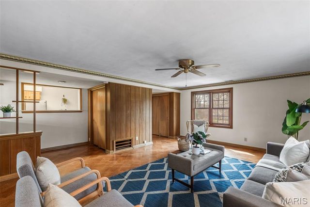 810 Webster Court, Rock Hill, MO 63119