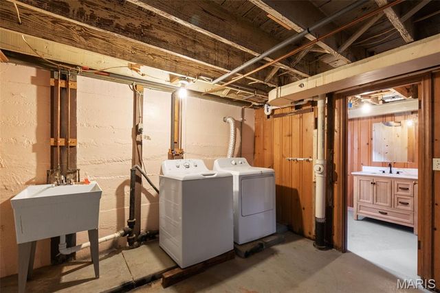 810 Webster Court, Rock Hill, MO 63119