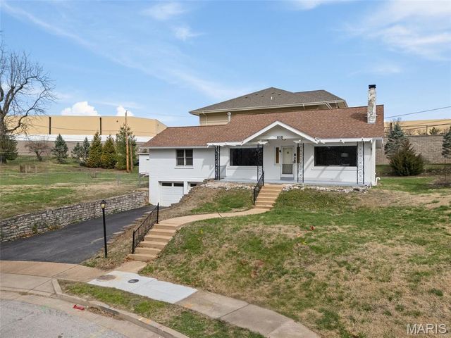 810 Webster Court, Rock Hill, MO 63119