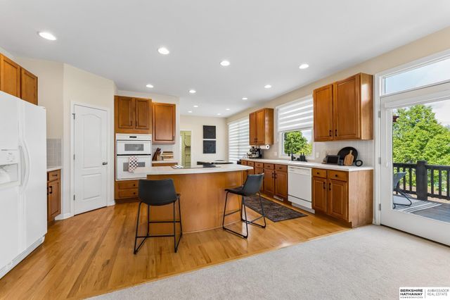 5913 N 146 Avenue, Omaha, NE 68116