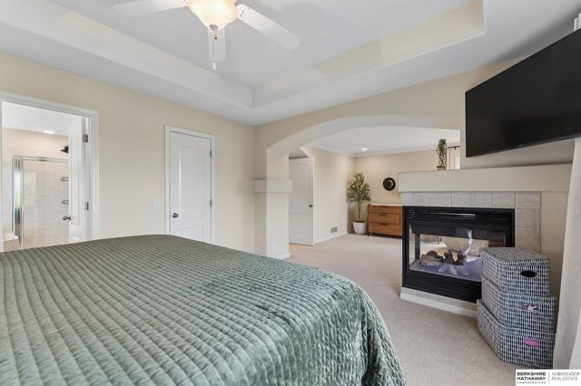 5913 N 146 Avenue, Omaha, NE 68116